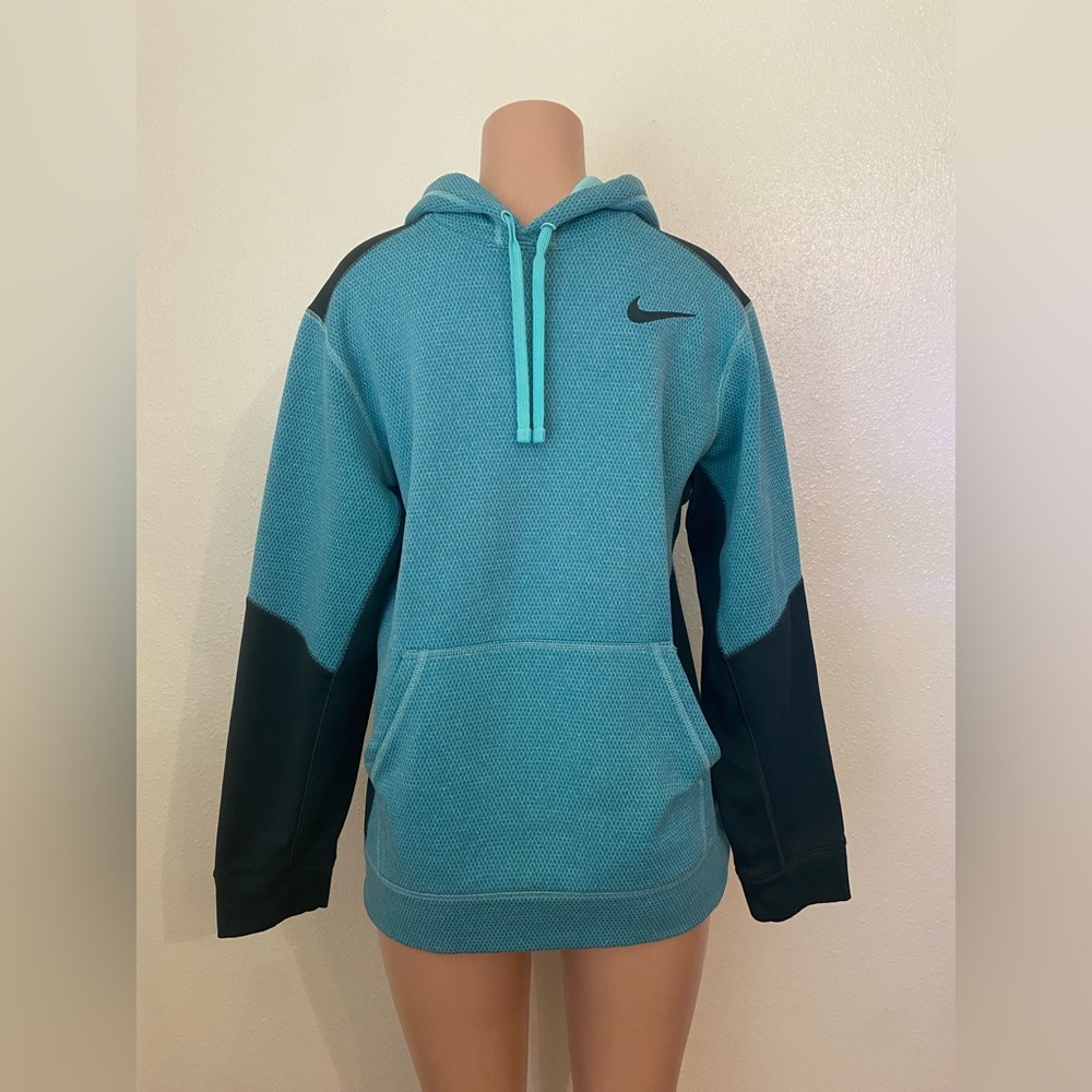 Nike sweatshirt